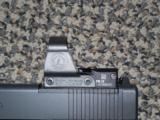 GLOCK GEN 4 MODEL 19 MOS 9 MM PISTOL WITH LEUPOLD DELTA POINT PRO SIGHT - 3 of 7