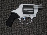 TAURUS "VIEW" .38-SPECIAL REVOLVER WEIGHTS ONLY 9-OUNCES!!!! - 2 of 4