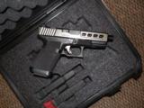 ZEV GLOCK 19 CUSTOM 9 MM PISTOL - 4 of 11