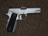 DAN WESSON "VALOR V-BOB" COMMANDER SIZE 1911 PISTOL IN 9 MM - 6 of 7