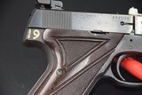 HIGH STANDARD SUPERMATIC .22 LR TARGET PISTOL - 11 of 12