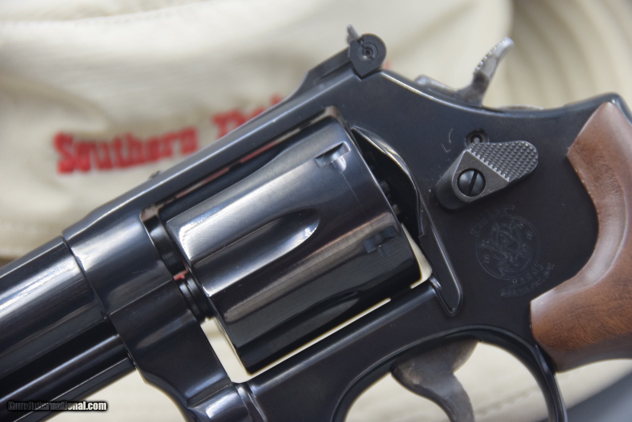 S&W Model 586-8 NEW MODEL 