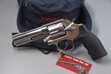 SMITH AND WESSON MODEL 686 FOUR-INCH .357 MAGNUM REVOLVER - 1 of 8 SMITH AND WESSON MODEL 686 FOUR-INCH .357 MAGNUM REVOLVER - 1 of 8