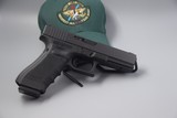 GLOCK MODEL 22 FOURTH GENERATION .40 CAL PISTOL WITH NIGHT SIGHTS and 3 MAGAZINES - 3 of 7