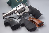 RUGER REDHAWK 8-SHOT .357 MAGNUM 4.2-INCH REVOLVER w/FREE SHIPPING and 4-sets of GRIPS - 1 of 10