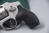 S&W MODEL 642 AIRWEIGHT SNUB-NOSE HAMMERLESS .38 SPECIAL REVOLVER SPECIAL PRICE! - 3 of 7