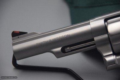 S&W MODEL 69 