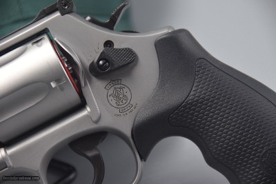 S&W MODEL 69 