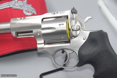 RUGER SUPER REDHAWK .44 MAGNUM 9-1/2-INCH STAINLESS REVOLVER GRERAT DISCOUNTED PRICE! - Image 3 of 9