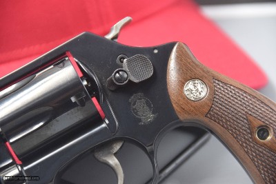 S&W MODEL 36 