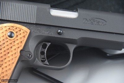 AMERICAN CLASSIC/TRI-STAR38 SUPER 1911 GOVERNMENT MODEL - Image 6 of 9