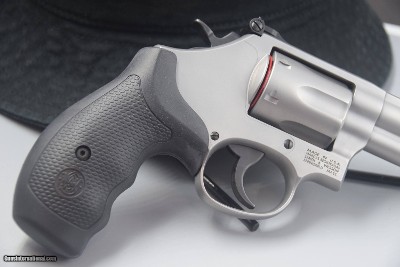 S&W MODEL 66 STAINLESS .357 - Image 8 of 9