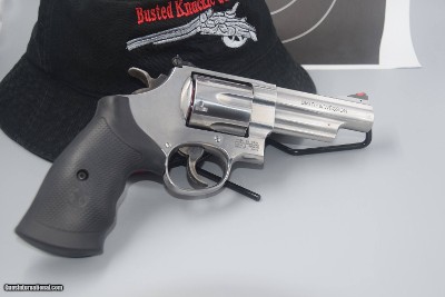 S&W MODEL 629 STAINLESS 44 MAGNUM 4-INCH BIG-BORE REVOLVER.... - Image 7 of 7