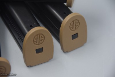SIG SAUER MODEL 320 C or MODEL 18 MAGAZINES 9 MM WITH FDE FLOORPLATES - Image 4 of 5