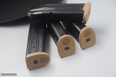 SIG SAUER MODEL 320 C or MODEL 18 MAGAZINES 9 MM WITH FDE FLOORPLATES - Image 2 of 5