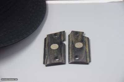 17 SETS OF PISTOL GRIPS FOR RESELLERS OR COLLECTORS....ALL for $200!!!! - Image 4 of 12