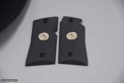 17 SETS OF PISTOL GRIPS FOR RESELLERS OR COLLECTORS....ALL for $200!!!! - Image 3 of 12