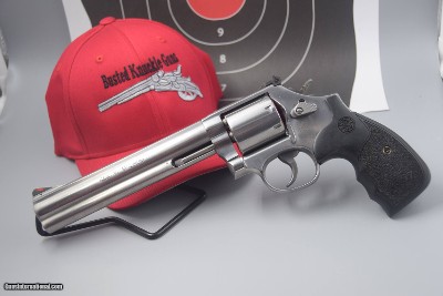 S&W MODEL 686-PLUS 