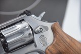 S&W MODEL 617 MOUNTAIN GIUN ion .22 LR!!!!!!!!!! - 4 of 9