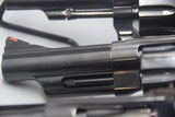 SMITH & WESSON 