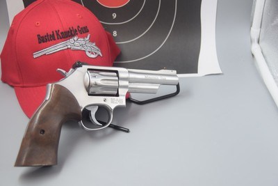 S&W MODEL 617 MOUNTAIN GUN IN .22 LR LIMITED REVOLVER - Image 5 of 7
