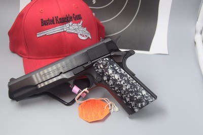 COLT 38 SUPER GOVERNMENT MODEL 1911 SERIES 70 WITH CUSTOM GRIPS.... - Image 1 of 5