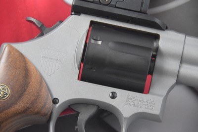 S&W 686-PLUS 