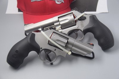 COLLECT THIS PAIR OF S&W NEW MODELS OF MODEL 66 REVOLVERS WIT 2-3/4 and 4.25-INCH GUNS - Image 1 of 7