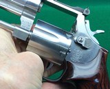 Smith & Wesson early 686, no dash. 357 magnum - 3 of 3