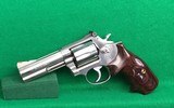 Smith & Wesson early 686, no dash. 357 magnum - 1 of 3