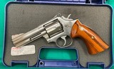 Smith & Wesson model 686-1, stainless steel 357 magnum in box. - 1 of 8