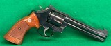 Near mint S&W 586 revolver, 6 inch barrel and 3T’s - 2 of 5