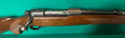 Pre-64 M70 Winchester in 270, excellent condition