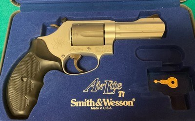 Scarce Smith & Wesson model 337 titanium revolver. - Image 4 of 7