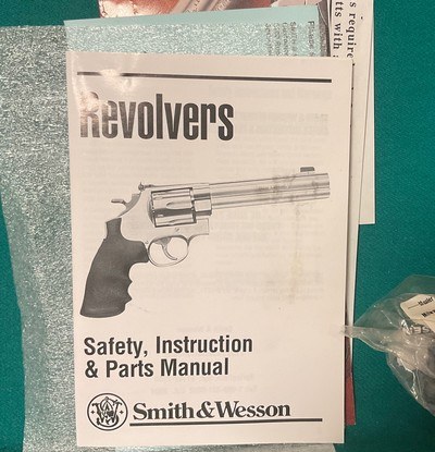 Scarce Smith & Wesson model 337 titanium revolver. - Image 7 of 7