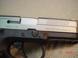 FNH FNS-40 TWO TONE with 3 MAGAZINES - 6 of 7