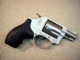 SMITH & WESSON 637-2 38 SPL +P AIRWEIGHT - 2 of 4