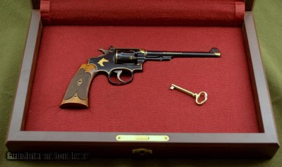 SMITH & WESSON 22/32 HE REVOLVER TIM GEORGE ENGRAVED GOLD INLAID 22 LR...(PRICE REDUCED)