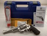 SMITH & WESSON MODEL 500 STAINLESS 500 S&W CALIBER - 1 of 4
