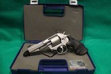 Smith and Wesson Model 686-7 Performance Center .38 Super 4" Barrel with Moon Clips - 2 of 14