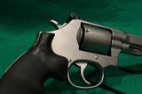 Smith and Wesson Model 686-7 Performance Center .38 Super 4" Barrel with Moon Clips - 11 of 14