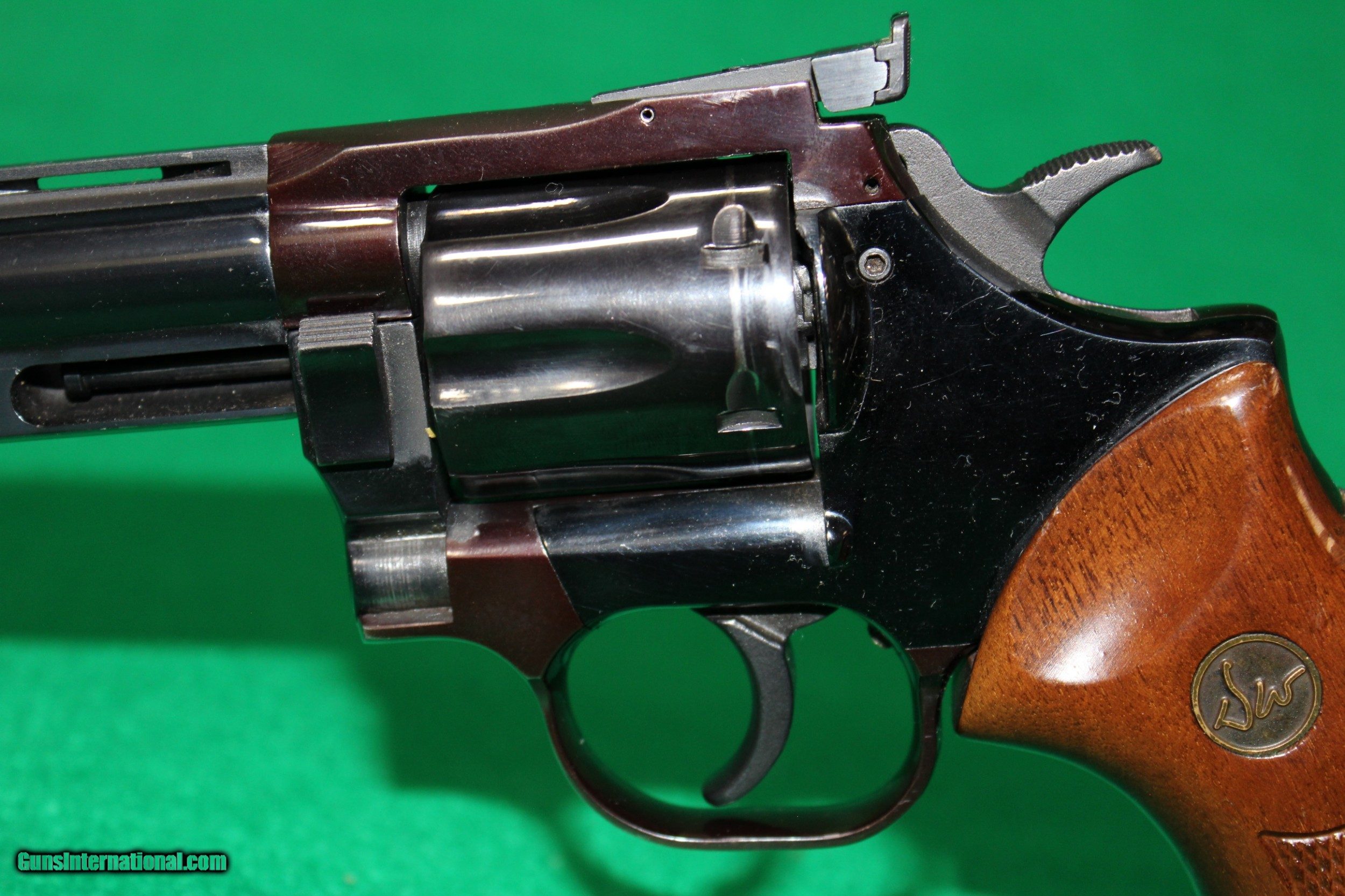 Dan Wesson Model 715 with 10 Inch Barrel in Good Condition for sale