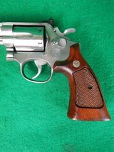 Smith & Wesson Model 66-3 .357 Magnum Stainless 4" Revolver - 4 of 6