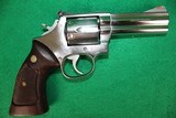 Smith & Wesson Model 686 Stainless .357 Magnum Revolver - 2 of 3