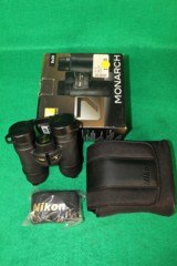 Nikon 8x30 Monarch 7 Water Proof Roof Prism Binocular New - 2 of 4