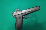 Glock 40 Gen4 10MM Pistol W/ RMR & Shoulder Rig - 3 of 5