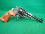 Smith & Wesson 25-15 Classic 45 Colt Revolver In Box - 3 of 4