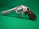 Smith & Wesson Model 686 .357 Magnum Stainless Revolver - 2 of 5