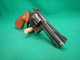 Colt Python 357 Magnum 4