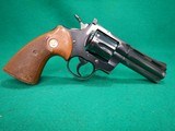 Colt Python 357 Magnum 4